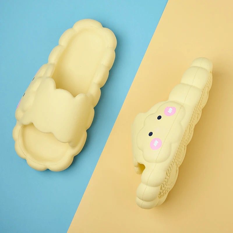 Trendy Cute Cloud Slippers