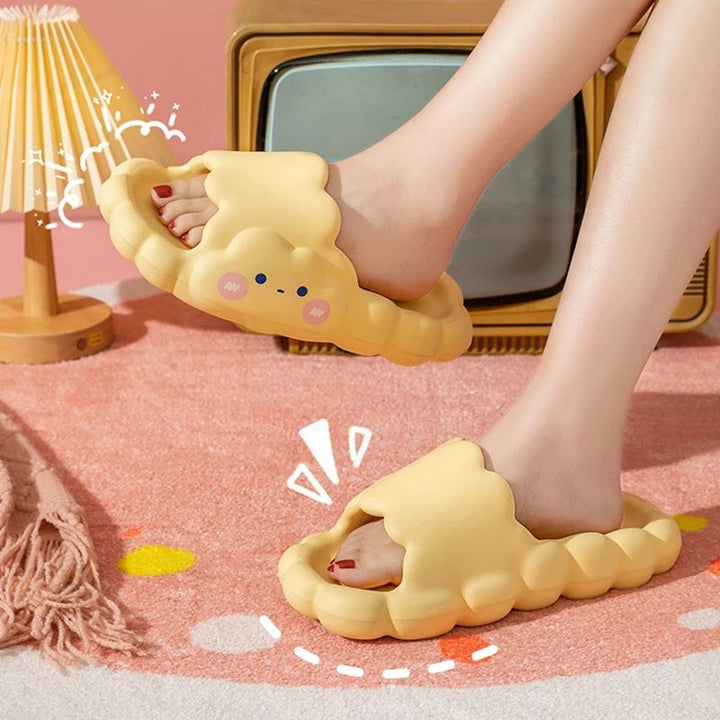 Trendy Cute Cloud Slippers