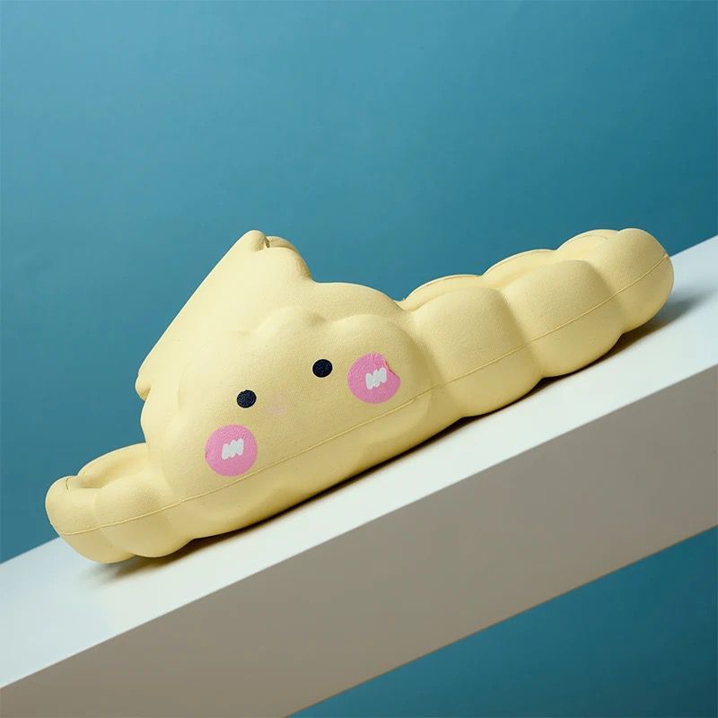 Trendy Cute Cloud Slippers