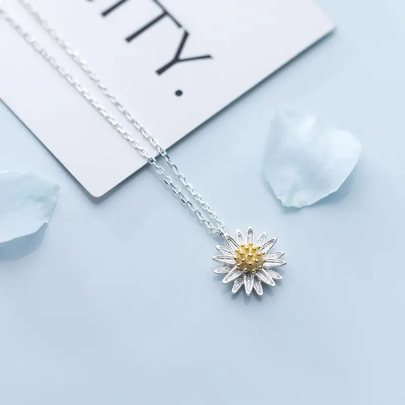 925 Sterling Silver Blooming Yellow Daisy Flower Pendant Necklace