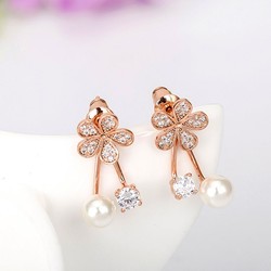 Boucles d'oreilles en perles de fleurs mignonnes plaquées rhodium de style coréen