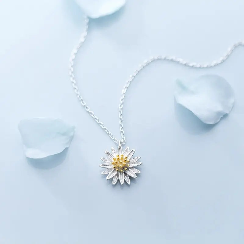 925 Sterling Silver Blooming Yellow Daisy Flower Pendant Necklace