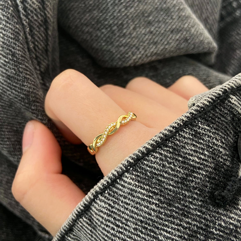 18k Gold Plated Minimalist Zircon Twisted Finger Ring